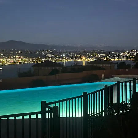 Vue Sur La Baie De Cannes Piscine Randonnee Au Pied De L Esterel Cezanne *
